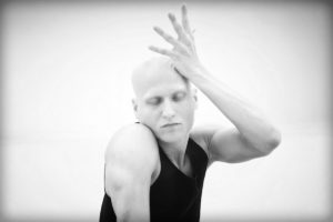 Agardi por Miguel J. Berrocal, Ensayo de Elephant In The Black Box