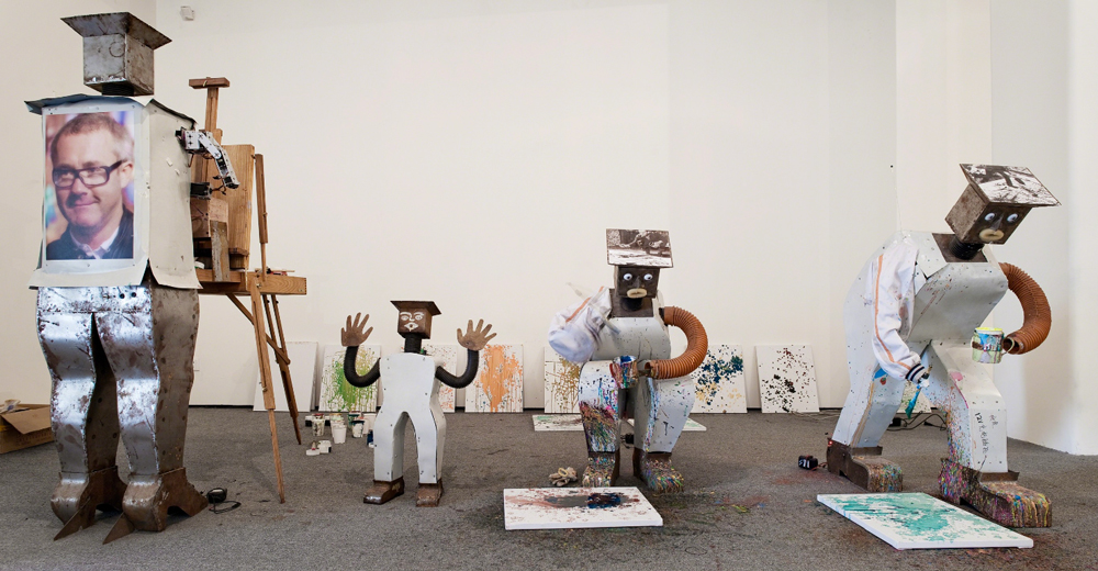 arte marginal-Wu Yulu: Fabrica de robots (2010) instalación expuesta en Cai Studio.